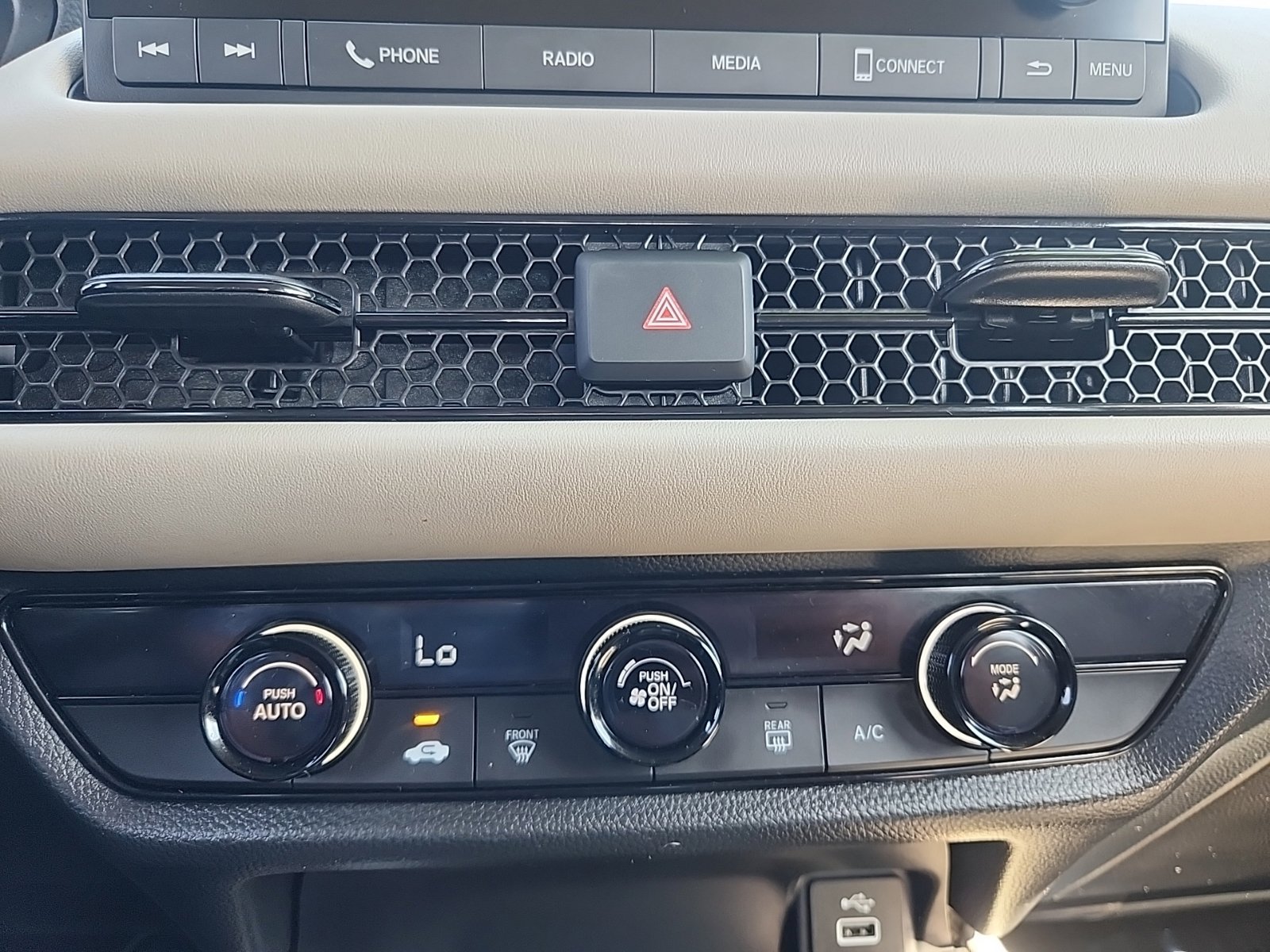 Used 2025 Honda HR-V LX image 22