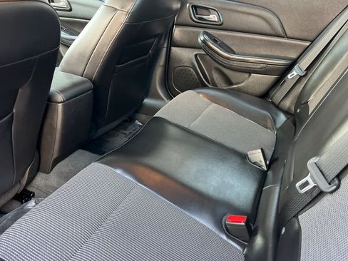 Used 2015 Chevrolet Malibu LT w/ Power Convenience Package image 5
