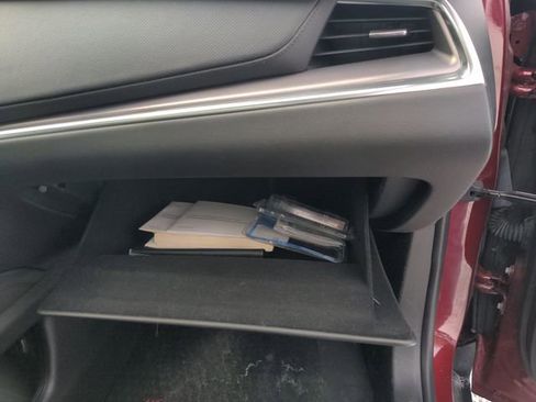 Used 2017 Cadillac XT5 Premium Luxury w/ LPO, Wheel Lock Package image 25