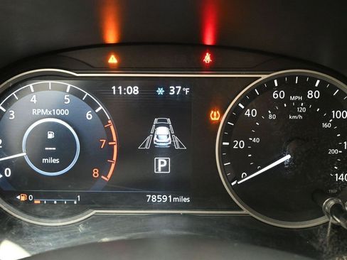 Used 2020 Nissan Kicks SV image 12