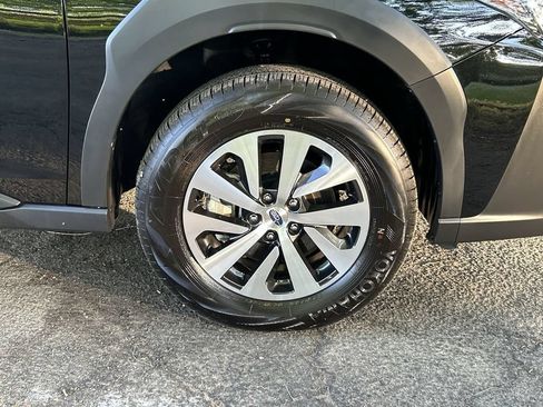 Certified 2025 Subaru Outback Premium w/ Popular Package #1 AWD/4WD image 13