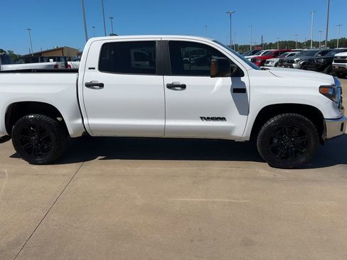 Used 2020 Toyota Tundra SR5 image 2