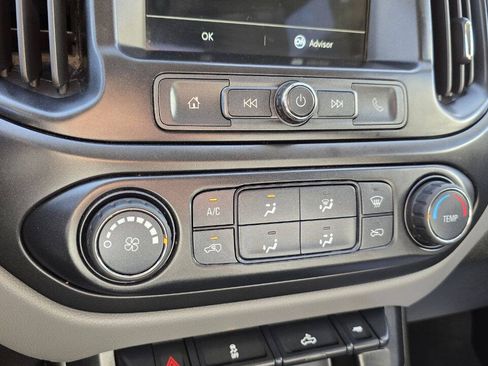 Used 2019 Chevrolet Colorado W/T w/ Custom Special Edition RWD image 17