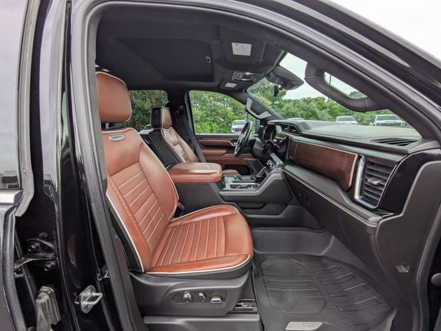 Used 2024 GMC Sierra 3500 Denali Ultimate AWD/4WD image 37