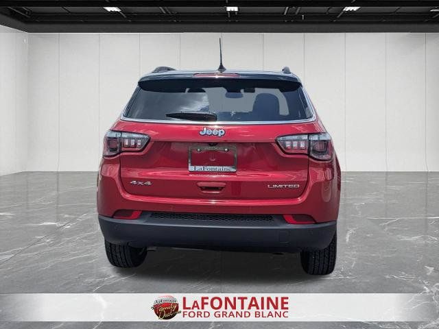 Used 2025 Jeep Compass Limited AWD/4WD image 4