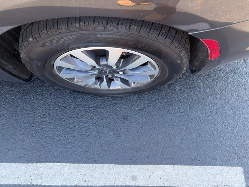 Used 2021 Chrysler Pacifica Touring-L FWD image 8