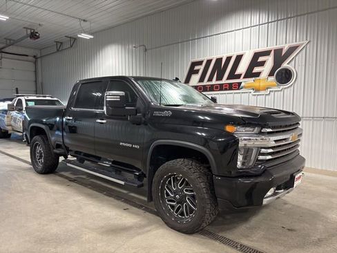 Used 2023 Chevrolet Silverado 2500 High Country image 4