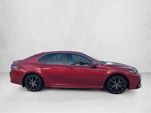 Certified 2023 Toyota Camry SE w/ Convenience Package image 4
