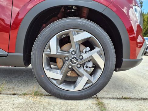 New 2025 Hyundai Venue SEL image 32