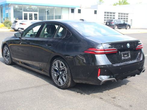 New 2027 BMW 550e xDrive AWD/4WD image 5