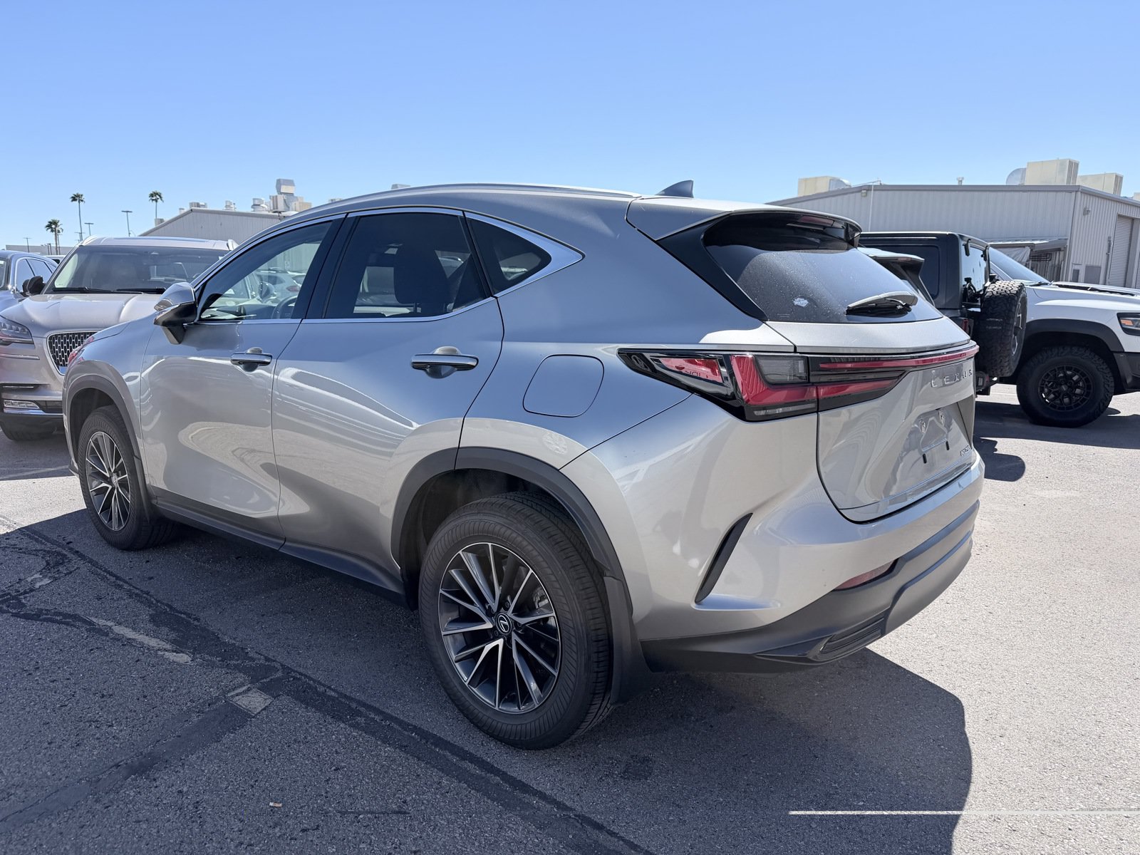 Used 2024 Lexus NX 250 FWD image 4
