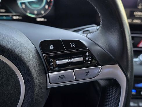 Used 2023 Hyundai Elantra SEL w/ Convenience Package image 11