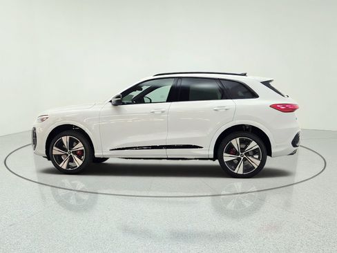 New 2026 Audi SQ5 Premium Plus AWD/4WD image 8