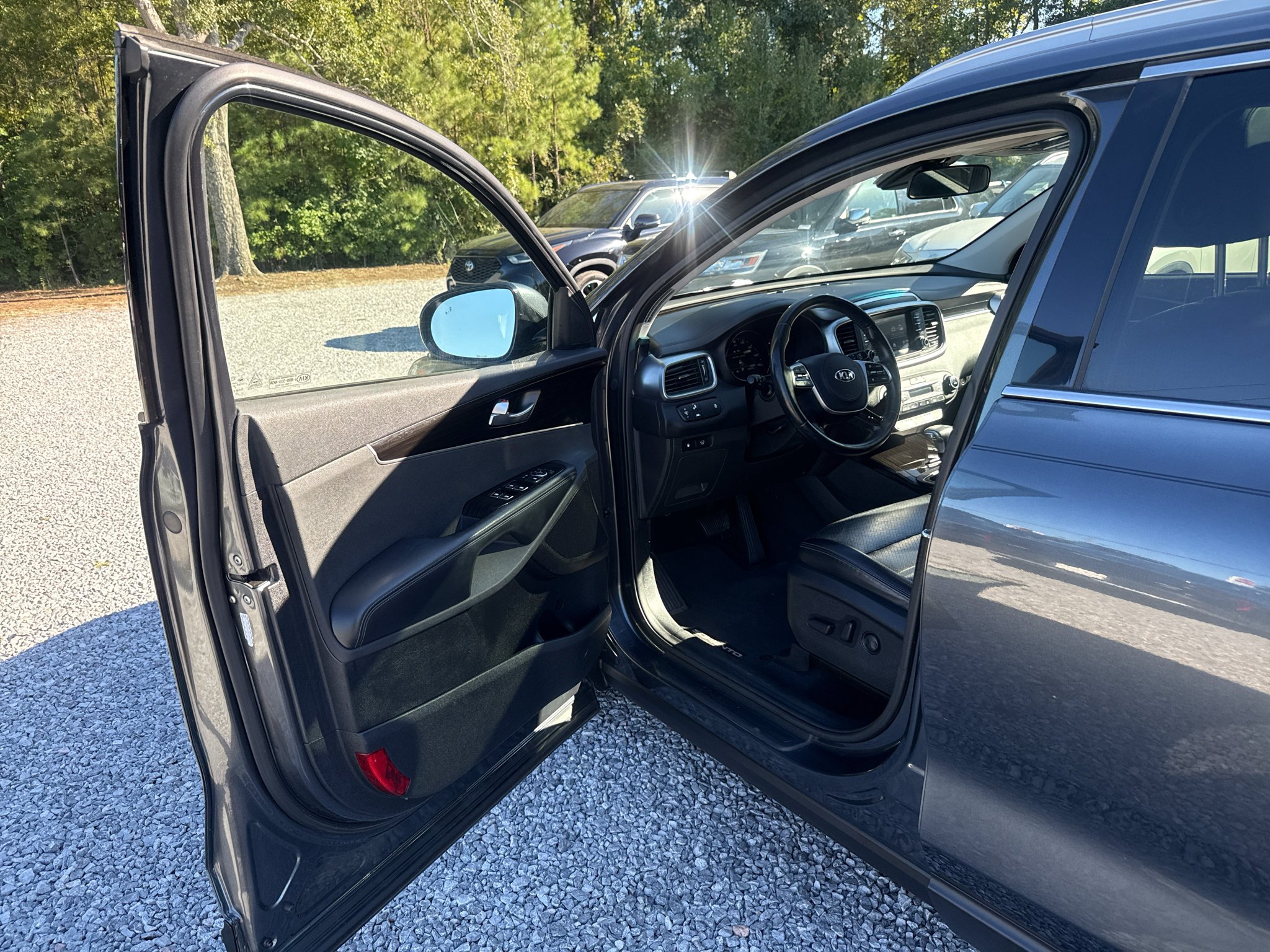 Used 2020 Kia Sorento EX FWD image 24