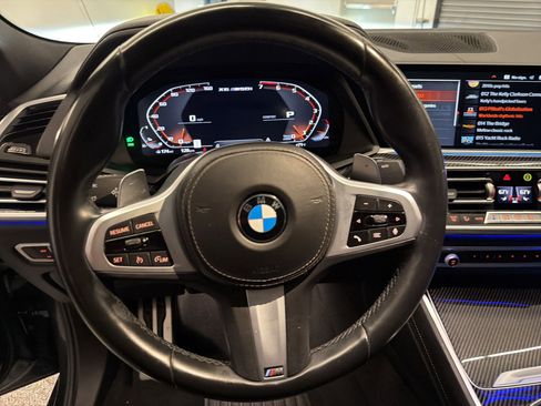 Used 2022 BMW X6 M50i w/ Executive Package image 16