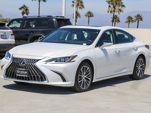 Used 2023 Lexus ES 300h w/ Premium Package FWD image 3