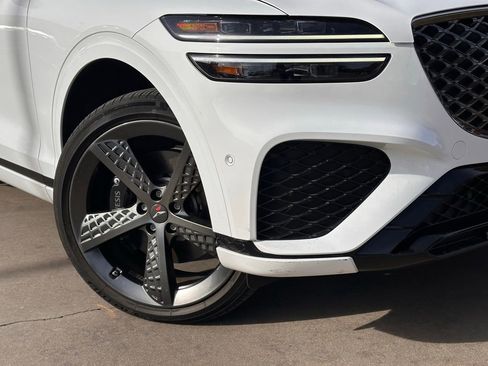 Used 2023 Genesis GV70 3.5T Sport w/ Sport Prestige Package image 2