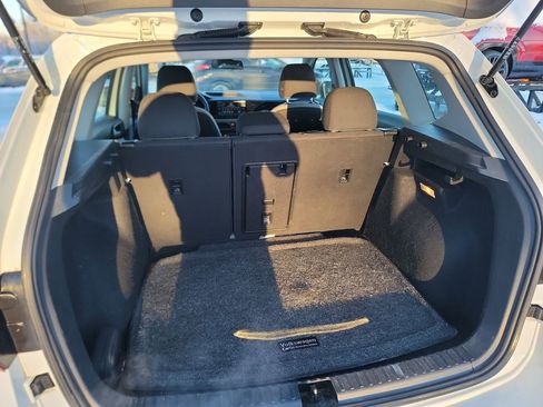 Used 2022 Volkswagen Taos S image 21