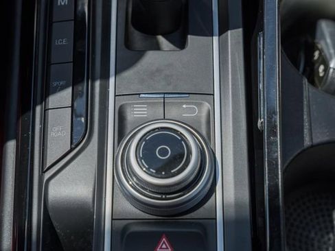 Used 2017 Maserati Levante w/ Sport Package AWD/4WD image 24