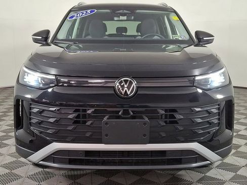 Used 2025 Volkswagen Tiguan S AWD/4WD image 5