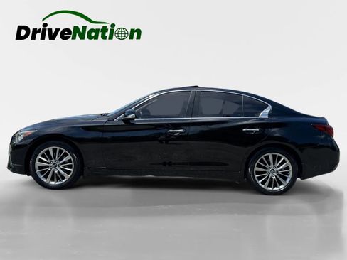 Used 2018 INFINITI Q50 Luxe w/ Essential Package (3.0T Luxe) AWD/4WD image 8
