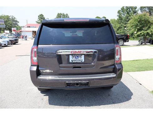 Used 2016 GMC Yukon Denali w/ Open Road Package AWD/4WD image 4