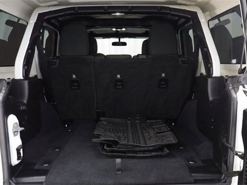 Used 2019 Jeep Wrangler Unlimited Sport S image 19