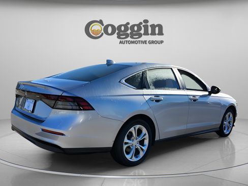 Certified 2023 Honda Accord LX image 5