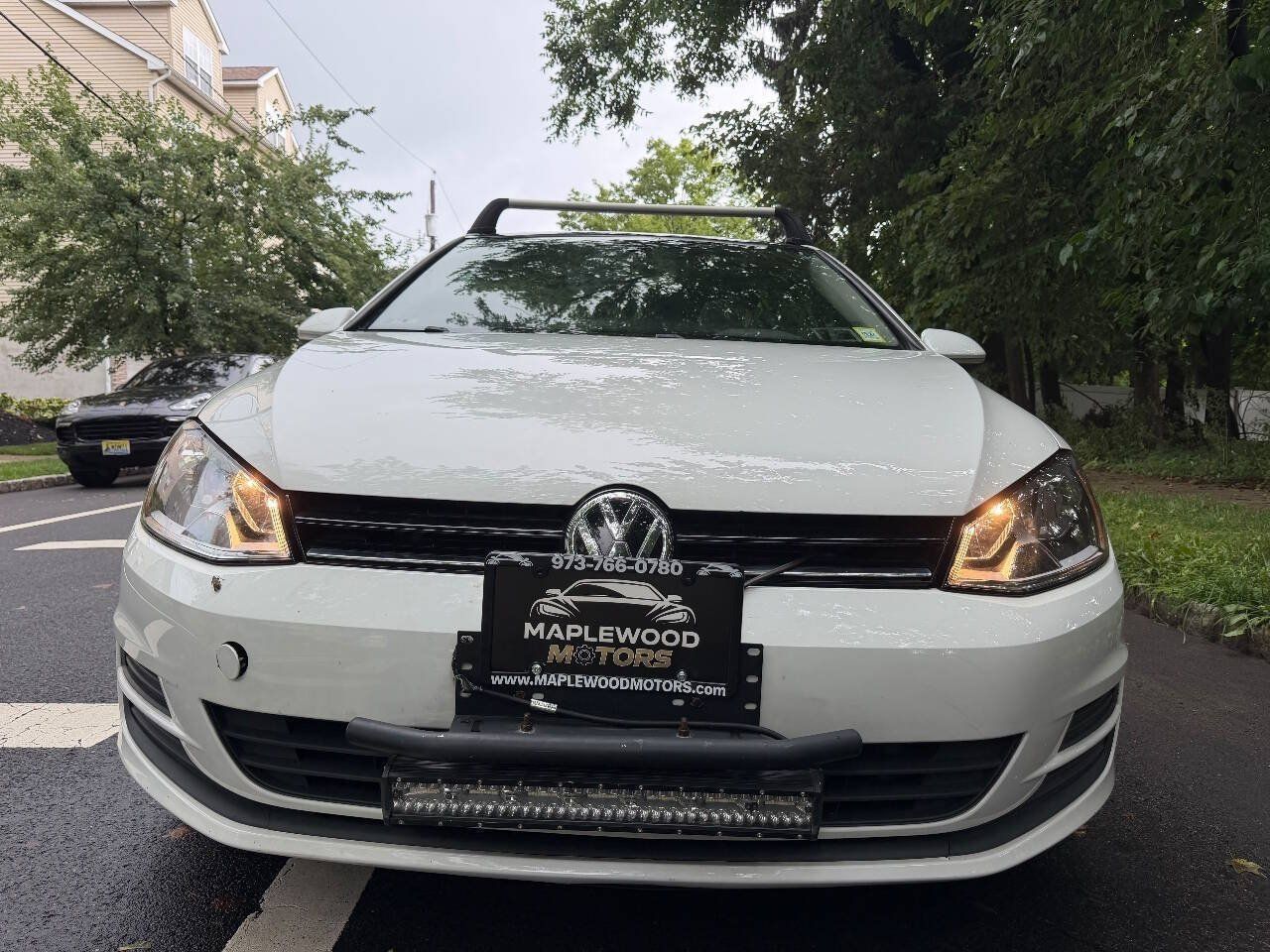 Used 2017 Volkswagen Golf Wolfsburg Edition FWD image 4