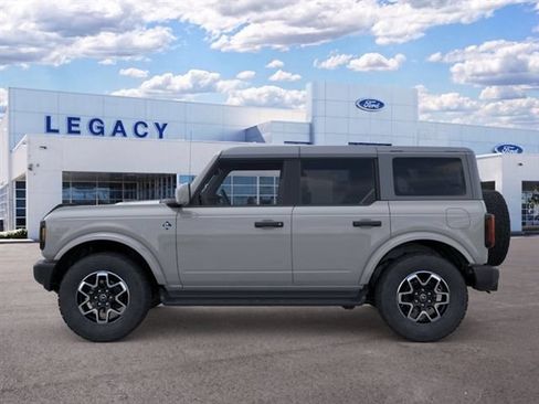 New 2026 Ford Bronco Outer Banks AWD/4WD image 3