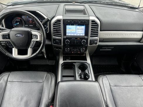 Used 2017 Ford F250 Lariat w/ Lariat Value Package AWD/4WD image 15