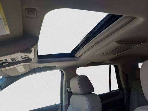 Used 2017 Chevrolet Tahoe Premier image 13