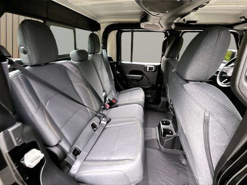 New 2026 Jeep Gladiator Sport AWD/4WD image 19