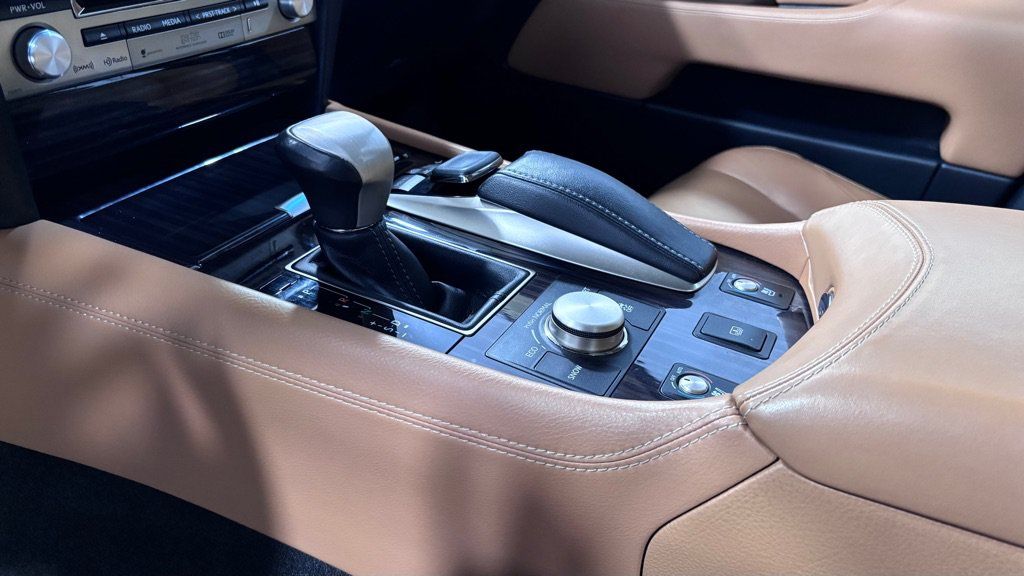 Used 2015 Lexus LS 460 L AWD/4WD image 14