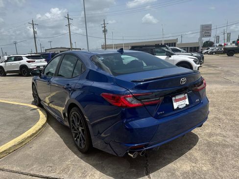 Used 2025 Toyota Camry XSE image 5