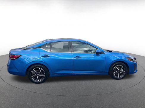 Used 2025 Nissan Sentra SV image 16