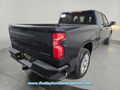 Used 2020 Chevrolet Silverado 1500 Custom w/ Custom Value Package image 5
