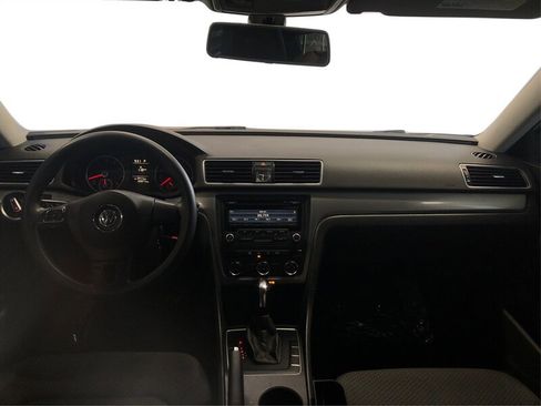 Used 2014 Volkswagen Passat 1.8T S FWD image 19