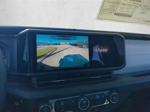 New 2026 Jeep Gladiator Sport image 10