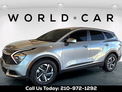 Certified 2025 Kia Sportage LX FWD image 11