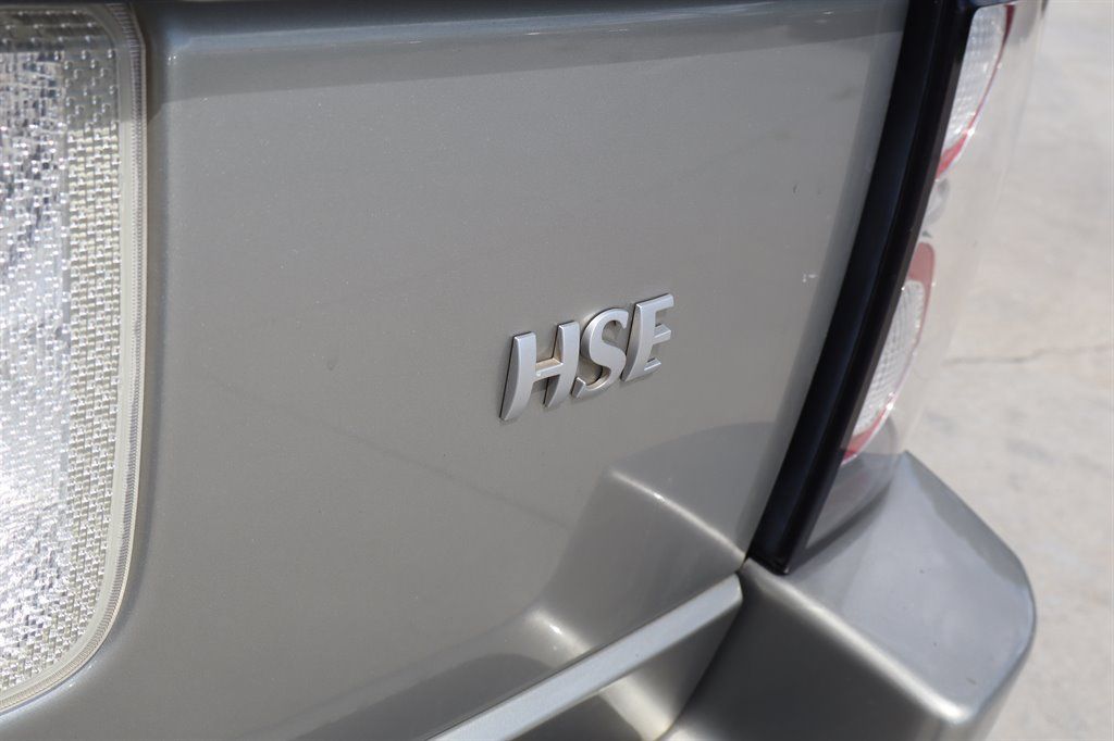 Used 2011 Land Rover Range Rover HSE LUX AWD/4WD image 9