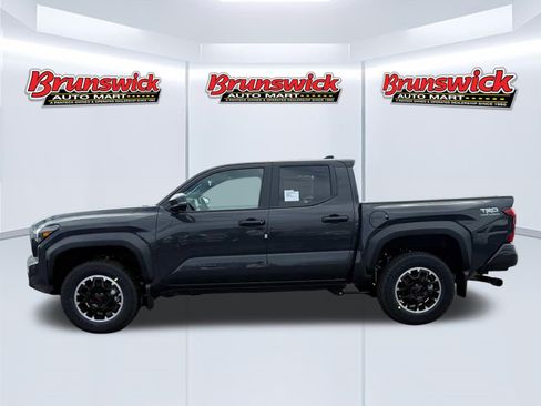 New 2026 Toyota Tacoma TRD Off-Road AWD/4WD image 3