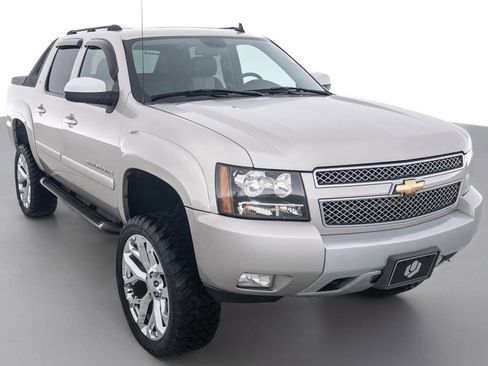 Used 2007 Chevrolet Avalanche LT w/ LT Preferred Equipment Group image 1