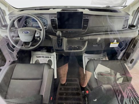 New 2025 Ford Transit 250 148 Medium Roof image 23