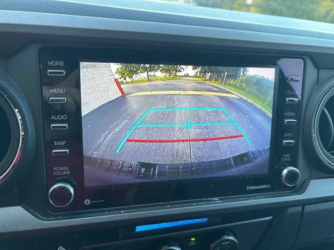 Used 2023 Toyota Tacoma TRD Off-Road w/ Technology Package AWD/4WD image 26