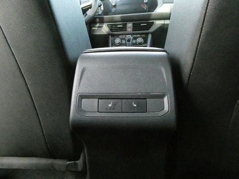 Used 2024 Volkswagen Jetta SEL image 38