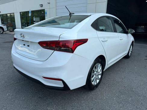 Used 2021 Hyundai Accent SEL FWD image 12