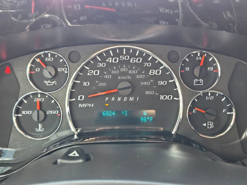 Used 2022 Chevrolet Express 2500 Extended w/ Enhanced Convenience Package RWD image 21