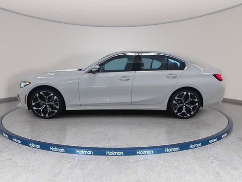 Used 2025 BMW 330i Sedan w/ Convenience Package image 11