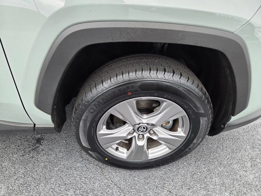 Certified 2023 Toyota RAV4 XLE w/ Convenience Package FWD image 18